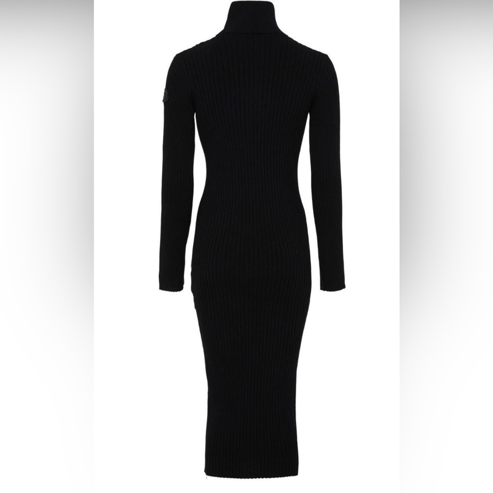 Elegant Black Ribbed Knit Dress